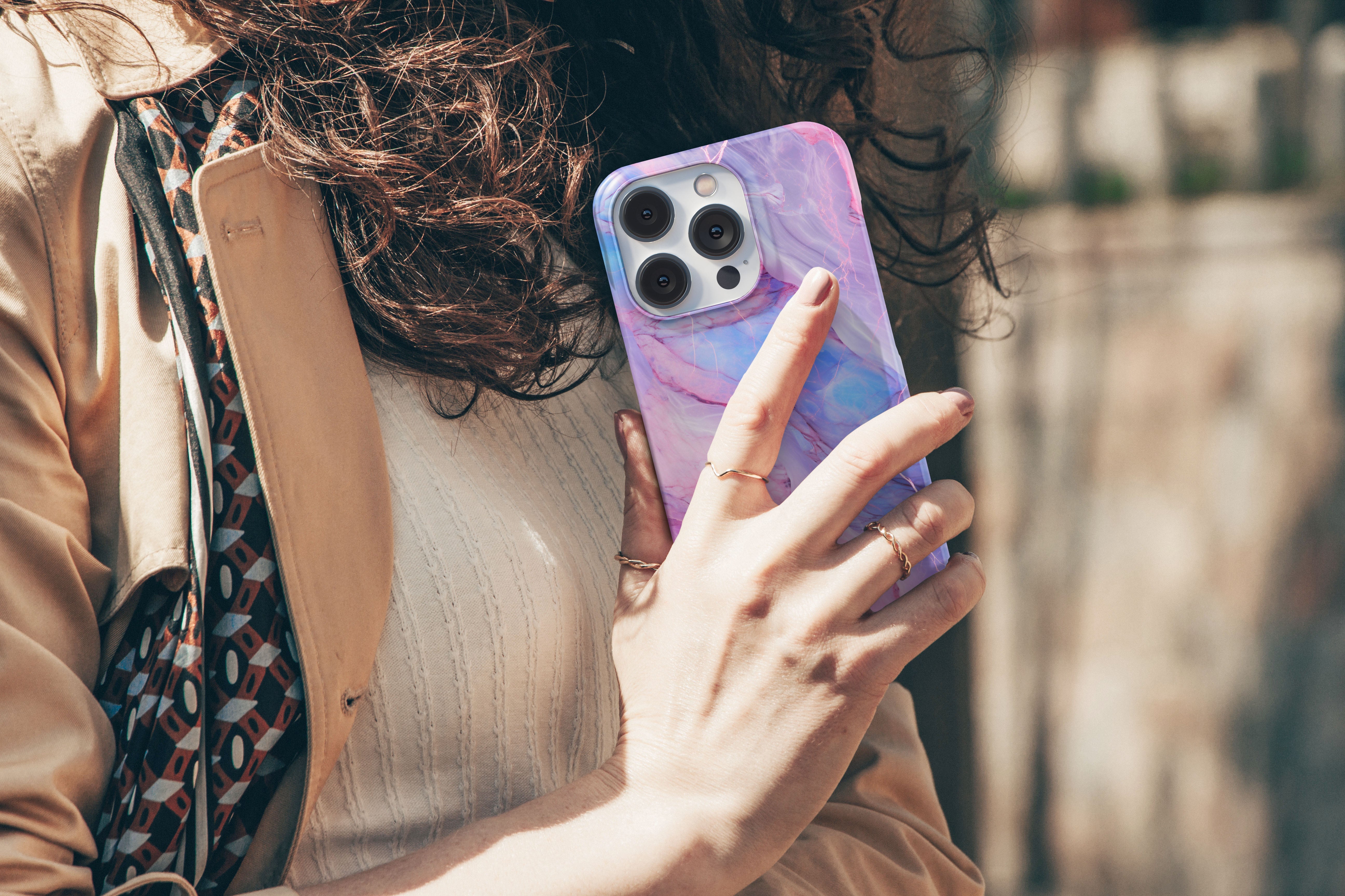 Marbleized Sakura - iPhone 14 Pro Max - Telefonväska från Lollobello